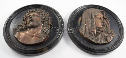 Mária és Jézus arcképével díszített antik falidísz pár ebonizált fa alapon, d: 21 cm