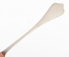 Ezüst (Ag) villa. Pest, 1872-1937 közötti fémjel, 800 ezrelékes ezüst, KM mesterjegy, nettó 41g