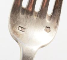 Ezüst (Ag) villa. Pest, 1872-1937 közötti fémjel, 800 ezrelékes ezüst, KM mesterjegy, nettó 41g