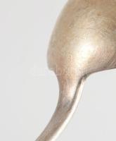 Ezüst (Ag) merőkanál. Pest, 1872-1937 közötti fémjel, 800 ezrelékes ezüst, KM mesterjegy, nettó 156g