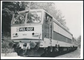 MÁV V63 007 sorozatszámú villanymozdony, sajtófotó, 13×18 cm