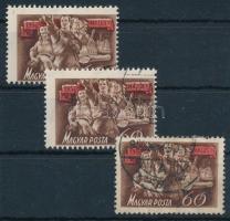 1952 Május 1. 60f 2 db bélyeg (de függőleges pár volt) a piros szín lefelé tolódott + támpéldány