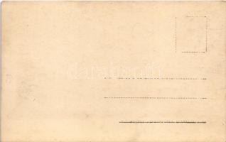 Kácsfürdő (Kács-Tapolca), udvar. photo