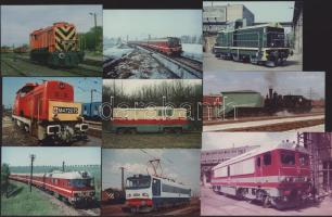 Vegyes, mozdonyokról készült fotó tétel, színes képek, vegyes méretben, 13 db fotó, 7,5×15 és 12,5×17 cm közötti méretekben