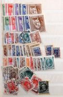 Oroszország és utódállamok, területek, kevés szovjetunió érdekes tétel, megtömött 10 lapos közepes berakóban + 4 lapos zsebberakóban. Feltétlenül érdemes megnézni!