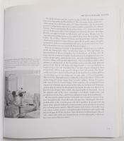 Patricia Bayer: Art Deco Interiors. 2008, Thames &amp; Hudson, papírkötés, 224p. Gazdag színes k...