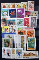 Érdekes tengerentúli tétel, néhány száz bélyeg 10 lapos közepes berakóban. Érdemes megnézni!