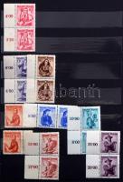 Német, osztrák és vegyes külföldi bélyegek 10 lapos közepes berakóban. Érdekes anyag!