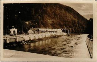 Besztercebánya, Banská Bystrica; Garam-part, Szent János (Szentjános) vasútállomás / Bahnhof / Malá Stanica / Hron riverside, railway station Banská Bystrica mesto. photo (EM)