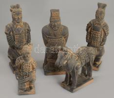 Kínai Agyaghadsereg 5 darabos kerámia másolat szett díszdobozban, hibátlan, m: 12,5 cm