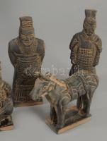 Kínai Agyaghadsereg 5 darabos kerámia másolat szett díszdobozban, hibátlan, m: 12,5 cm