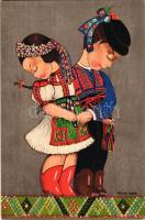 Magyar folklór művészlap / Hungarian folklore art postcard s: M. Patz Kató (Rb)