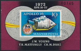 1972 Apollo-16 vágott blokk (4.000)
