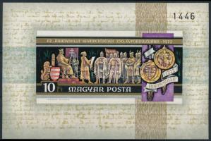 1972 Aranybulla vágott blokk (4.000)