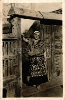 1940 Mezőkövesd, Matyó menyecske, magyar folklór