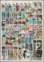 Kongó 281 db klf bélyeg + Dzsibuti 117 db klf bélyeg 2 db kétoldalas A4-es berakólapon + 1 db stecklapon