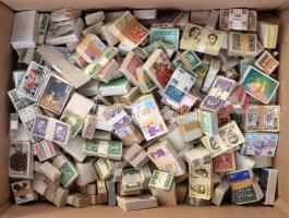 Kb 350-400 db vegyes külföldi bündli dobozban ömlesztve