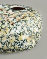 Ikebana váza. Komlós Testvérek terve alapján. Mázas kerámia, jelzett, hibátlan, 17x15 cm