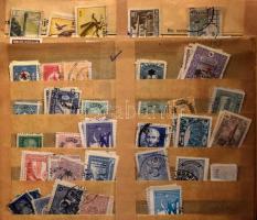 Török, csehszlovák, jugoszláv, spanyol, holland, román bélyegek tízesekbe rendezve, kb 10-15.000 db bélyeg berakólapokon