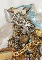 Kis doboznyi sokdarabos vegyes bizsu tétel