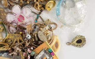 Kis doboznyi sokdarabos vegyes bizsu tétel