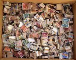 Kb 350-450 db vegyes külföldi bündli és töredék dobozban ömlesztve