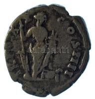 Római Birodalom 156-157 / Antoninus Pius / Róma / Denarius Ag (3,01g) T:VF,F
Roman Empire 156-157 /...