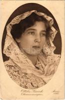 Ottilie Zwink playing Virgin Mary in the Oberammergau Passion Play 1910 (szakadás / tear)