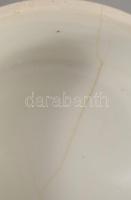 2 darab antik fedeles komatál / ételhordó tál, egyik darabon repedéssel, d: 19 cm