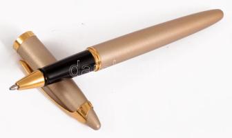 Waterman France töltőtoll, tokjában.