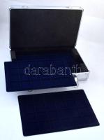 Alumínium érmetartó koffer használt, de újszerű állapotban, kulcsokkal. Benne 4db érmetartó tálca: 2...