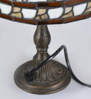 Ólomüveg asztali lámpa, jó állapotban, m: 32 cm