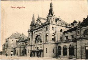 Pécs, vasúti pályaudvar, vasútállomás (vágott / cut)