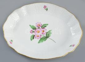 2 darab Herendi virágmintás kínáló, jelzett, 2. oszt., h: 22-26 cm