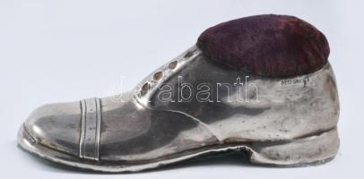 Angol ezüst (Ag) cipő tűpárna, jelzett, h: 13 cm, bruttó 118g