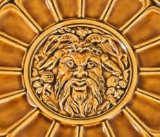 Schütz Cilli dísztál, jelzett, sérüléssel, d: 32 cm