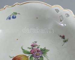 Schierholz kínáló, jelzett, szirmokon sérüléssel, d: 23 cm, m: 10 cm