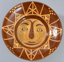 Borsódy Ágnes (1936-). Dísztál. Jelzett, hibátlan, d: 23,5 cm, m: 7,5 cm