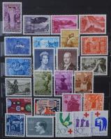 Liechtenstein 1959-1977 98 db bélyeg, összesen 50 klf teljes kiadás, 4 oldalas kihajtható berakóban