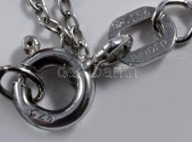 Ezüst (Ag) keresztes lánc, díszdobozban, 1,8g