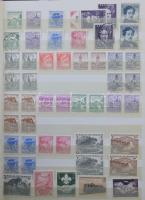 Ausztria párhuzamosan gyűjtött anyag 30 lapos, A/4-es berakóban