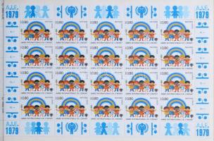 ENSZ Genf 1969-1993 Komplett gyűjtemény benne az összes blokk 6 db, kisív sor 13 db, közepes berakób...