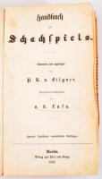 Paul Rudolf von Bilguer - Tassilo von Heydebrand und der Lasa: Handbuch des Schachspiels. Entworfen und angefangen von - -. Fortgesetz und Herausgegeben von [Tassilo von Heydebrand] u[nd] d[er] Lasa. Berlin, 1852, Verlag von Veit und Co., XII+494 p.+9 (Megjegyzésekkel írt jegyzetlapok, de ezen teleírt jegyzetlapok után számos üres jegyzetlap következik) sztl. lev. Zweite, durchans verbesserte Auflage. Átkötött félvászon-kötés, kopott borítóval, a könyvtest elvált a borítótól, sérült és szétvált kötéssel. Ritka kötet, de restaurálásra szorul.