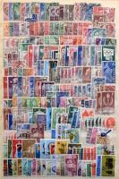 Angol gyarmatok és Ausztrália tétel A4 berakóban, sok száz bélyeggel