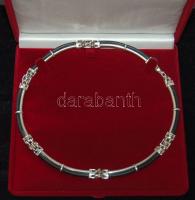 Egyedi kiképzésű női ezüst nyaklánc, díszdobozban / 37,1g