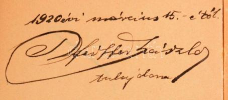 Tornautasítás a magyar királyi honvéd gyalogság számára. Bp., 1903, Pallas, 113 p. Korabeli kopott félvászon-kötés, kopott, foltos borítóval, a hátsó táblán rajzzal, régi Ludovikás bélyegzésekkel, névbejegyzésekkel: Rejtő Gyula főhadnagy, Pfeffer László (1920.)