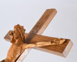 Fa feszület faragott korpusszal, 33x20 cm