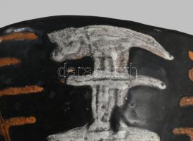 Gorka Lívia vonalazott mintás edény. Jelzett, hibátlan, m: 9 cm