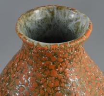 Gorka Géza ugrasztott mázas váza. Jelzett, hibátlan, m: 25 cm