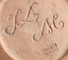 Kovács Margit (1902-1977): Madármintás kancsó. Jelzett, minimális kopottsággal, m: 14,5 cm